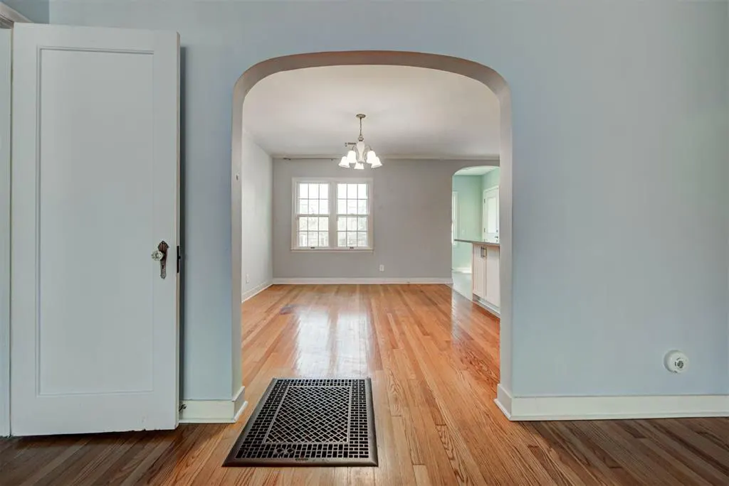 Photo 9 — 2233 NW 27th Street, Oklahoma City, OK 73107