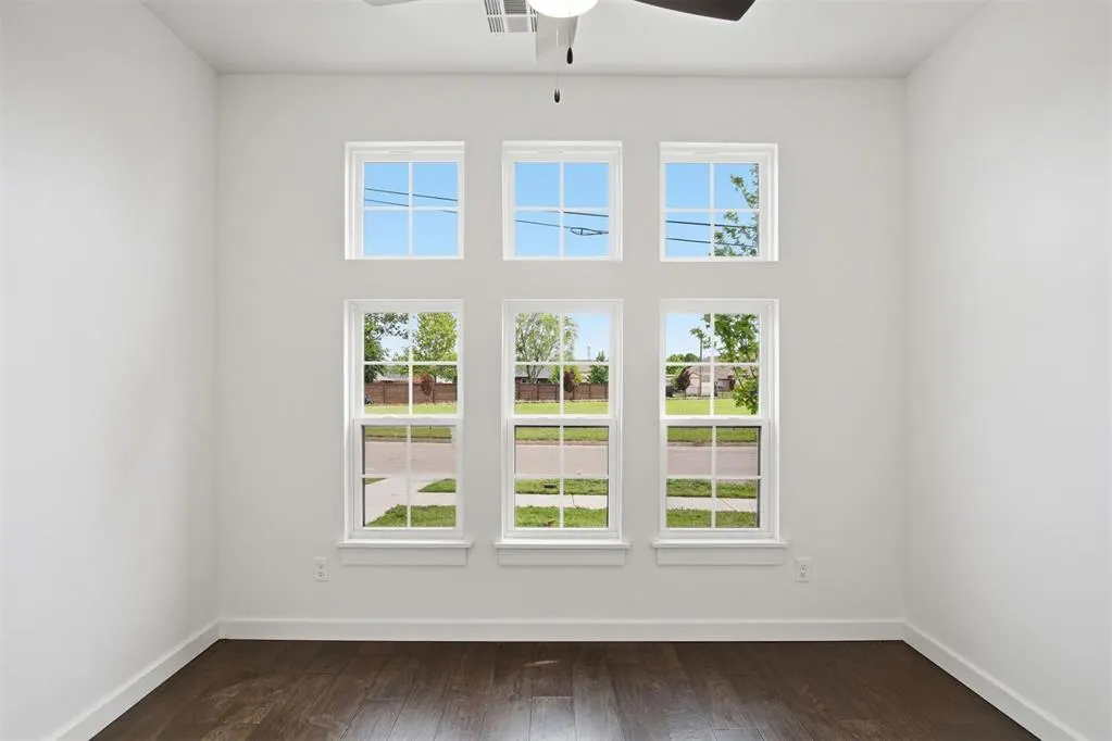 Photo 4 — 1601 NE 7th Street, Oklahoma City, OK 73117