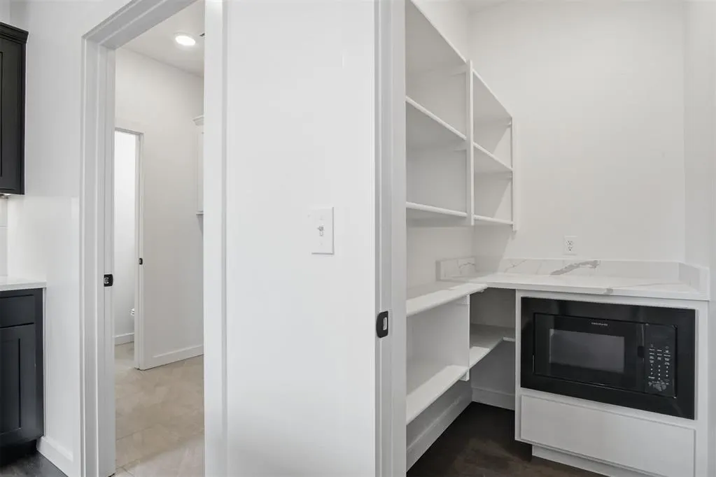 Photo 12 — 1601 NE 7th Street, Oklahoma City, OK 73117