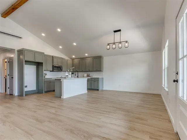 Photo 4 — 108 McDonald Drive, Shawnee, OK 74804