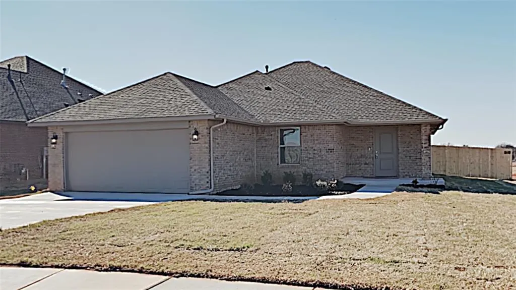 Front exterior — 17657 MacArthur Park Drive, Edmond, OK 73013
