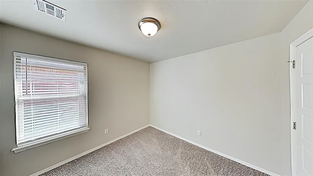 Photo 14 — 17657 MacArthur Park Drive, Edmond, OK 73013