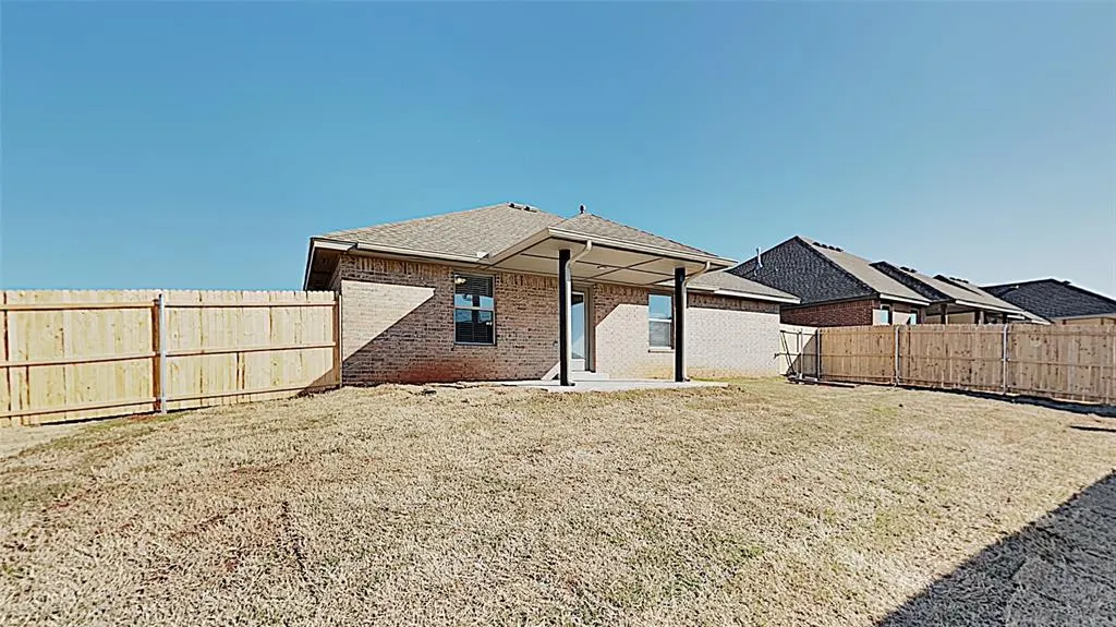 Photo 17 — 17657 MacArthur Park Drive, Edmond, OK 73013