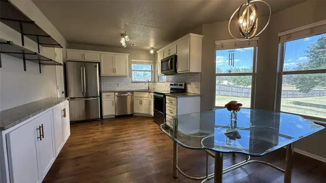 Photo 7 — 2100 Kenneth Lane, Choctaw, OK 73020