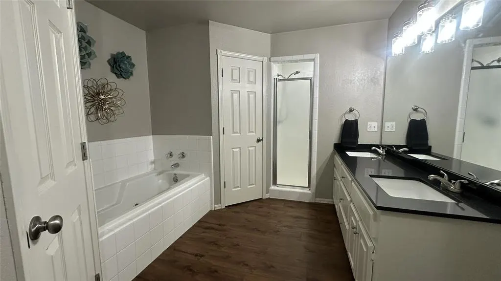 Photo 14 — 2100 Kenneth Lane, Choctaw, OK 73020