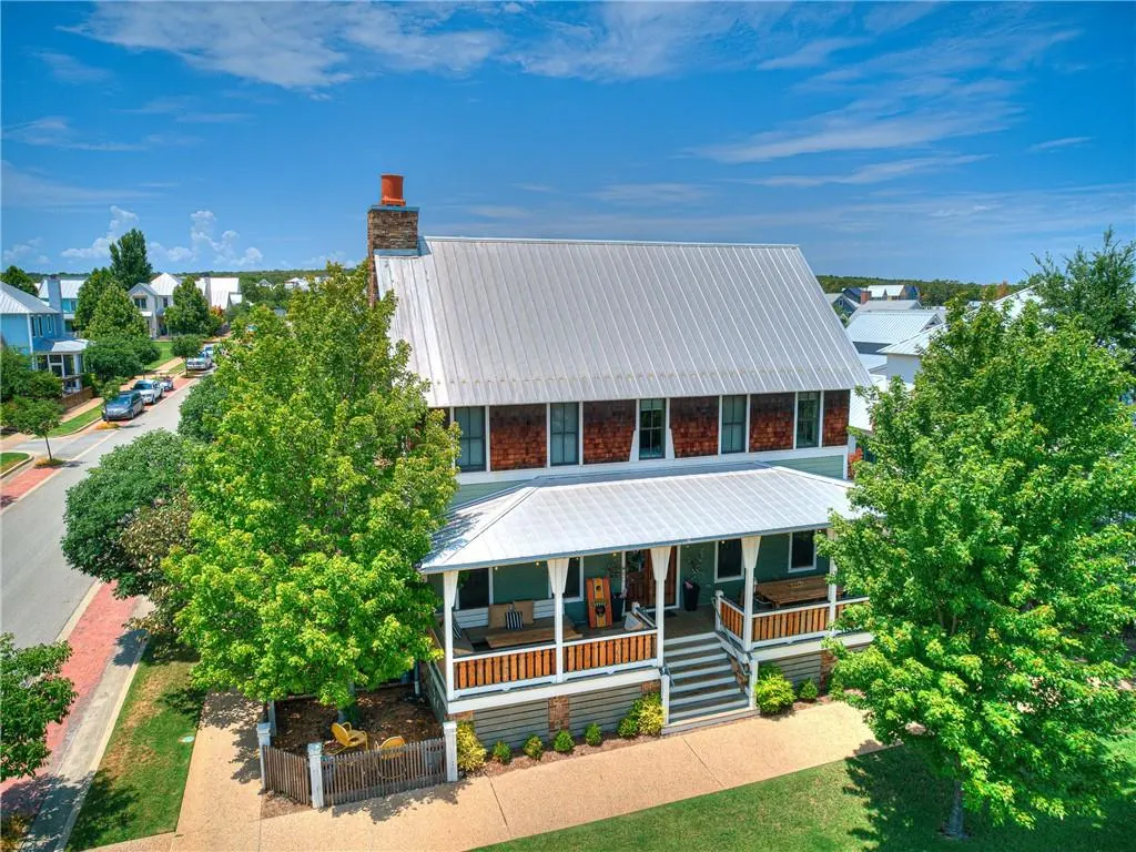 Front exterior — 31 Boulevard, Carlton Landing, OK 74432