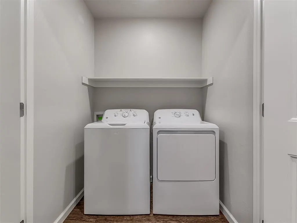 Photo 8 — 425 Summit Ridge Drive, Oklahoma City, OK 73114