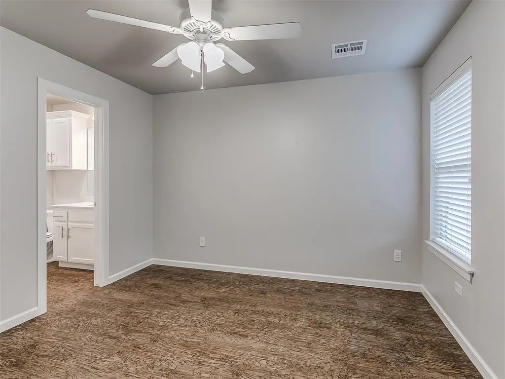 Photo 9 — 425 Summit Ridge Drive, Oklahoma City, OK 73114