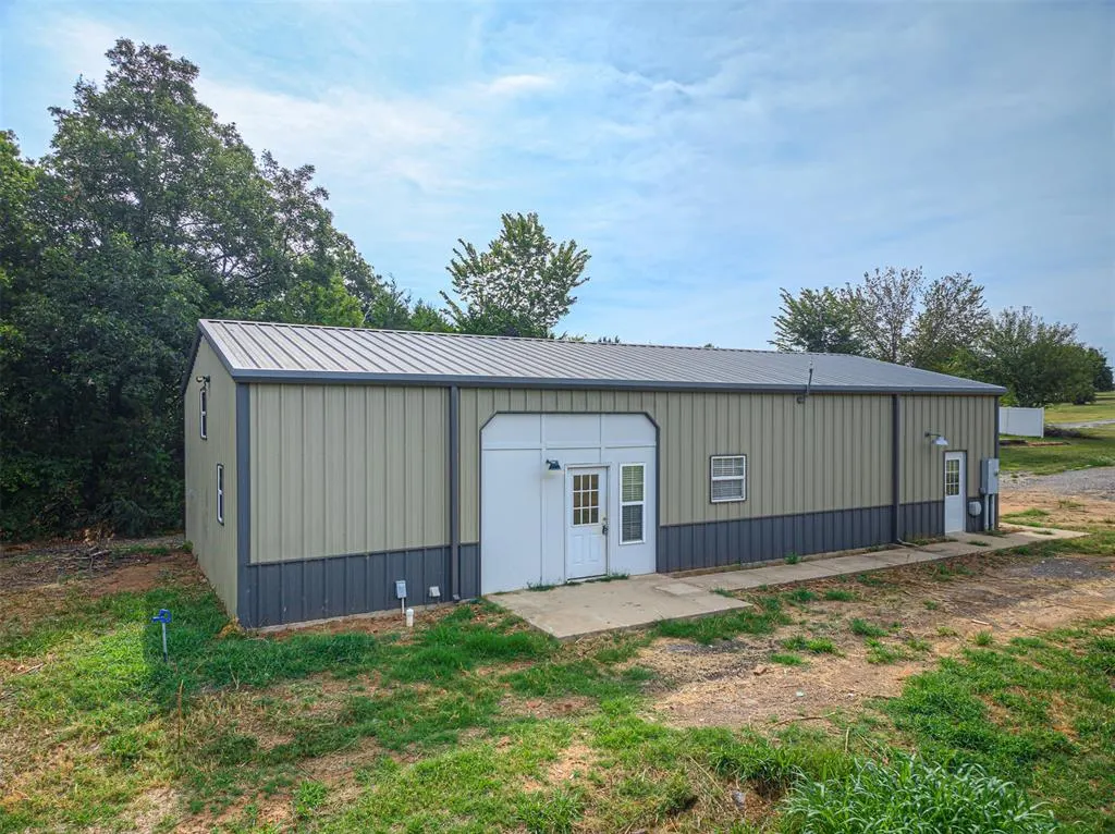 Photo 4 — 15705 Grant Road, Shawnee, OK 74801