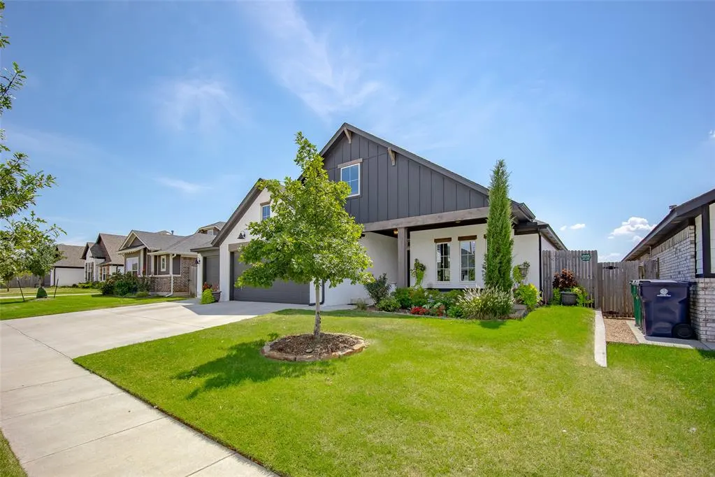 Front exterior — 1600 SW 157th Street, Oklahoma City, OK 73170