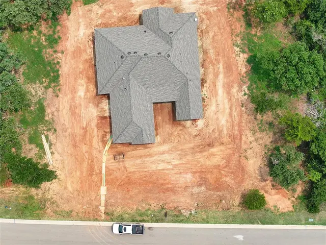 Photo 8 — 14100 Magnolia Lane, Jones, OK 73049