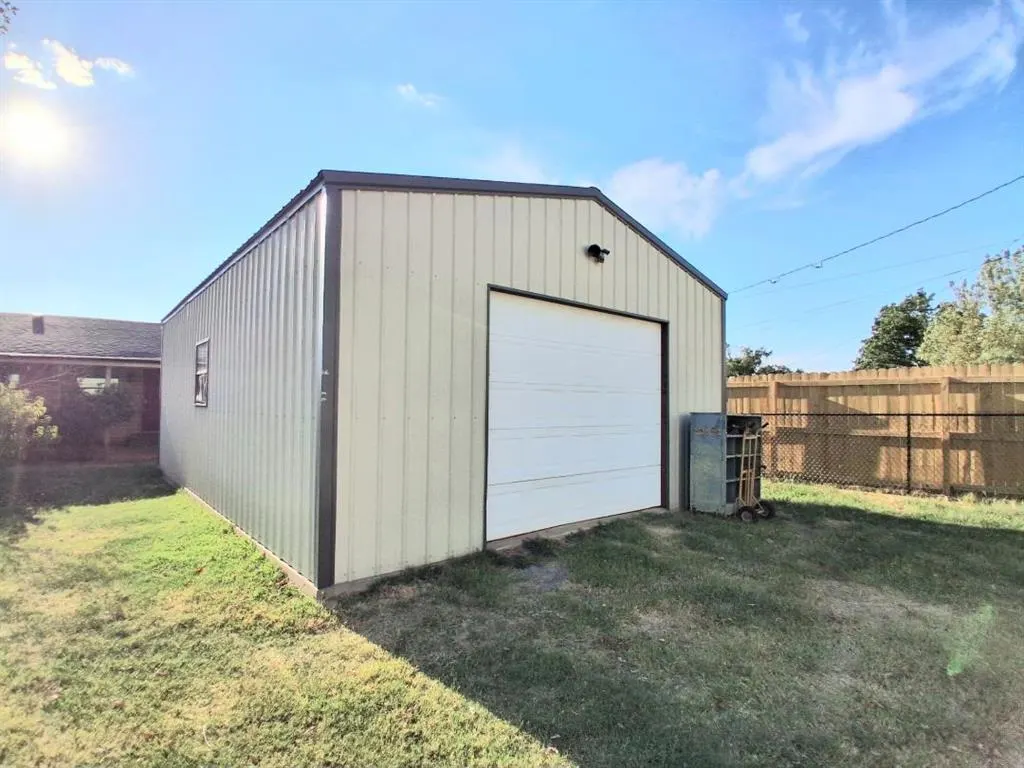 Photo 16 — 4005 Blaine Road, Shawnee, OK 74804