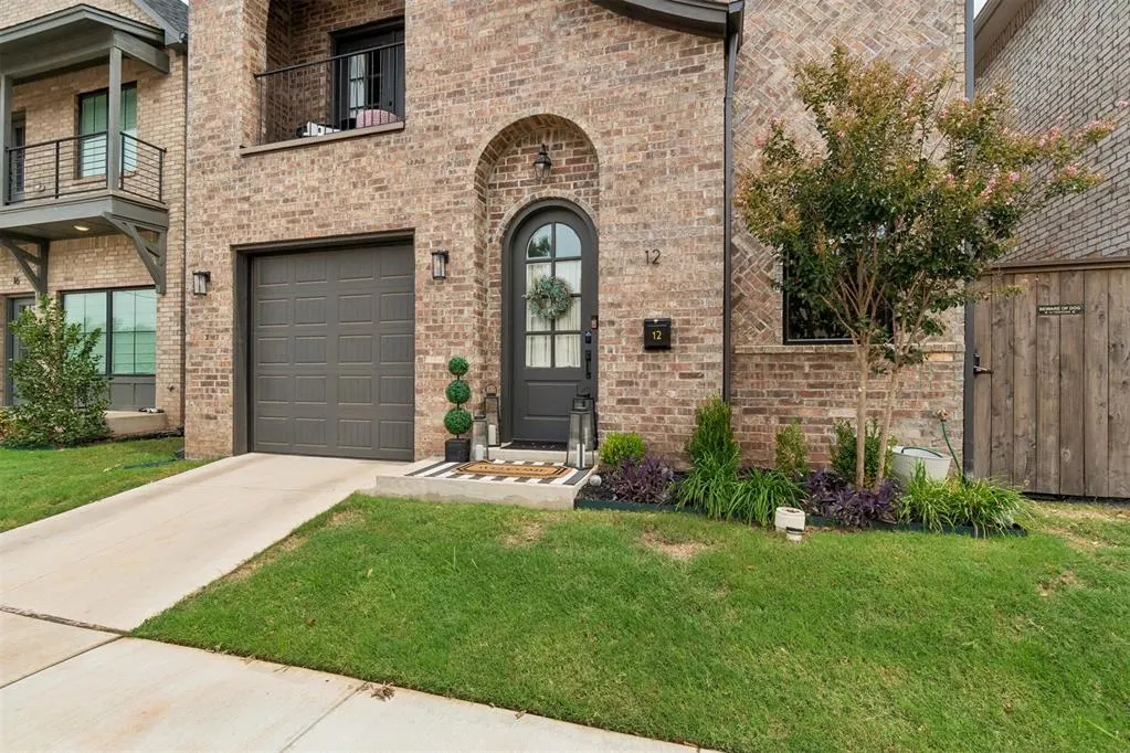 Photo 3 — 12 N Walnut Street, Edmond, OK 73003