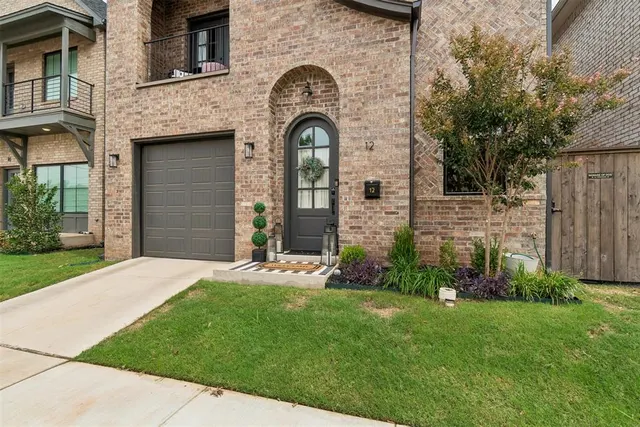 Photo 3 — 12 N Walnut Street, Edmond, OK 73003