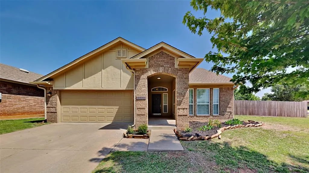 Front exterior — 2801 NW 182nd Street, Edmond, OK 73012