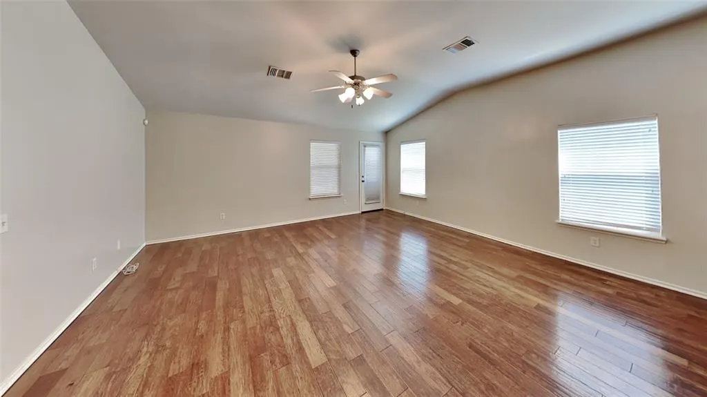 Photo 4 — 2801 NW 182nd Street, Edmond, OK 73012