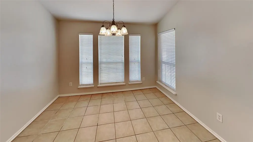 Photo 7 — 2801 NW 182nd Street, Edmond, OK 73012