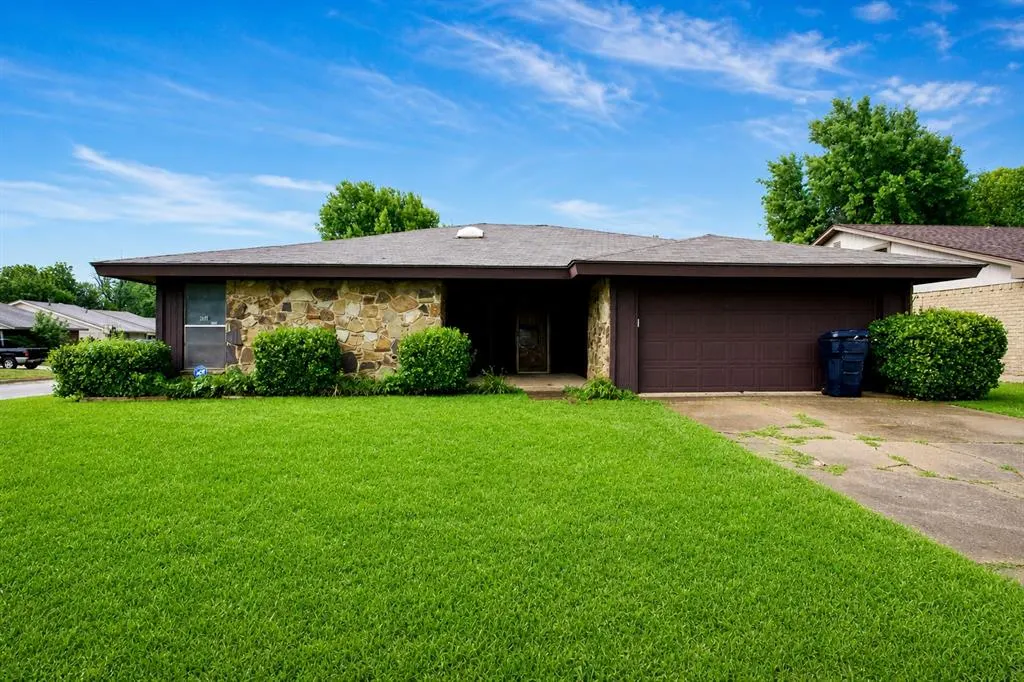 Front exterior — 9024 N Eagle Lane, Oklahoma City, OK 73132