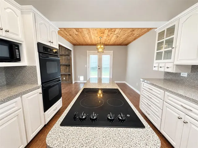 Photo 6 — 9024 N Eagle Lane, Oklahoma City, OK 73132