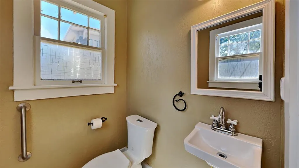 Photo 16 — 204 NW 22nd Street, Oklahoma City, OK 73103