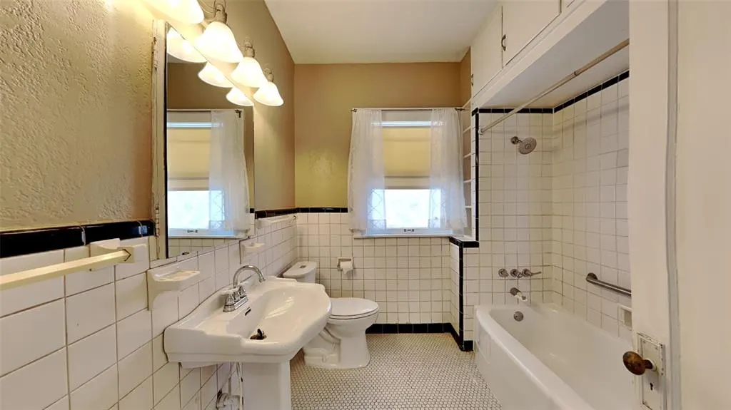Photo 19 — 204 NW 22nd Street, Oklahoma City, OK 73103