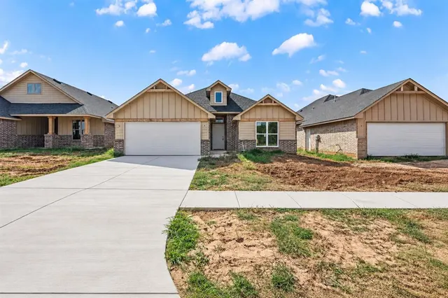 Photo 2 — 16325 Whistle Creek Boulevard, Edmond, OK 73013