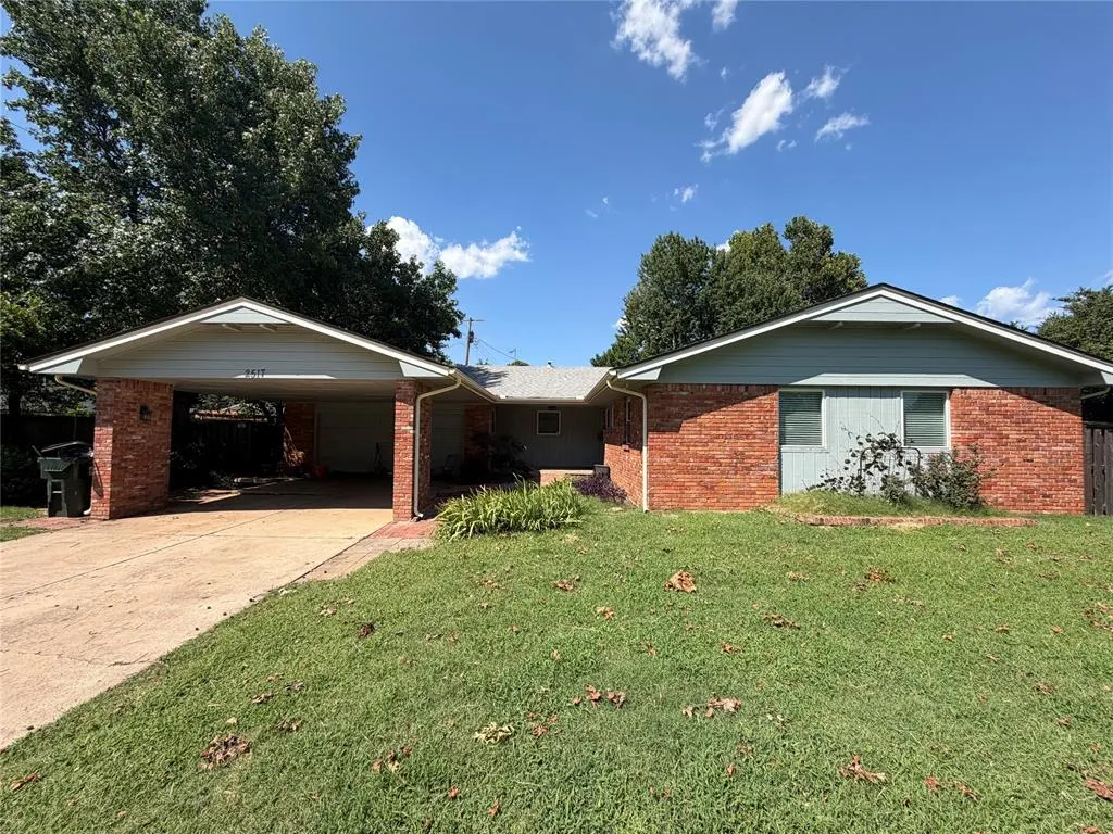 Front exterior — 2517 Chateau Drive, Norman, OK 73069