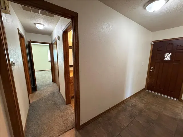 Photo 8 — 2517 Chateau Drive, Norman, OK 73069