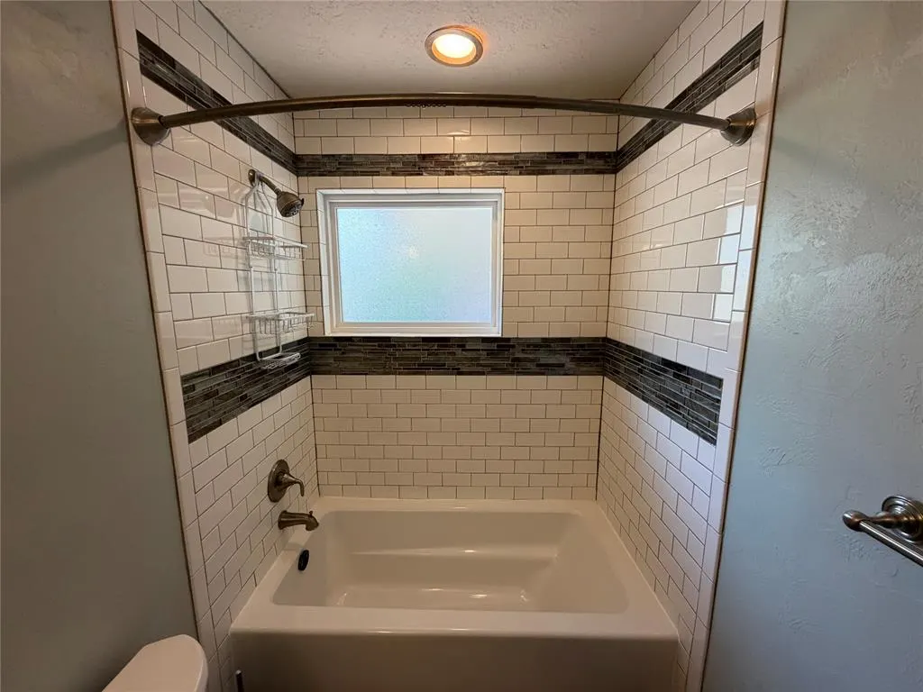 Photo 10 — 2517 Chateau Drive, Norman, OK 73069