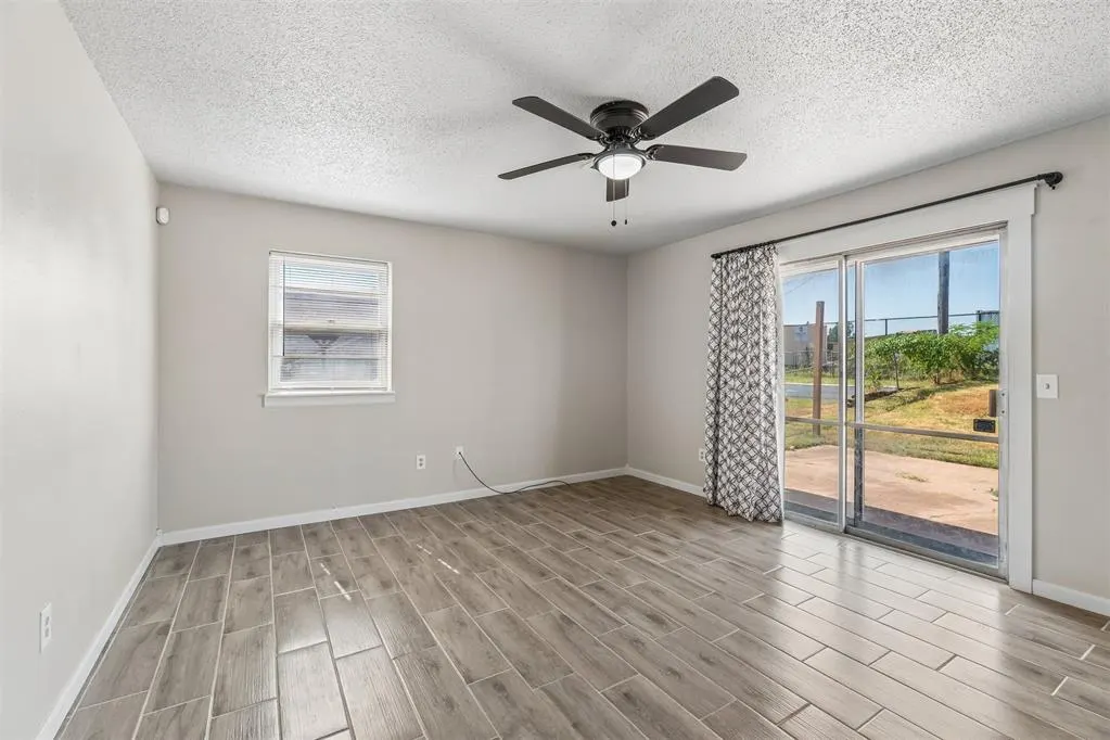 Photo 10 — 920 W Silver Meadow Drive, Midwest City, OK 73110
