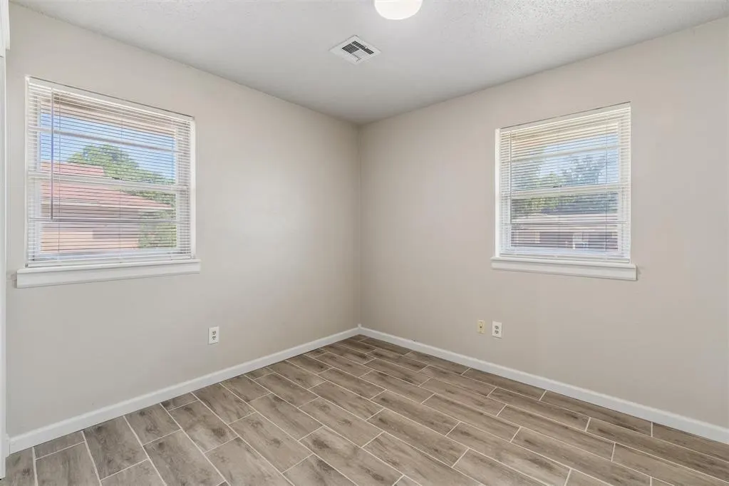 Photo 33 — 920 W Silver Meadow Drive, Midwest City, OK 73110