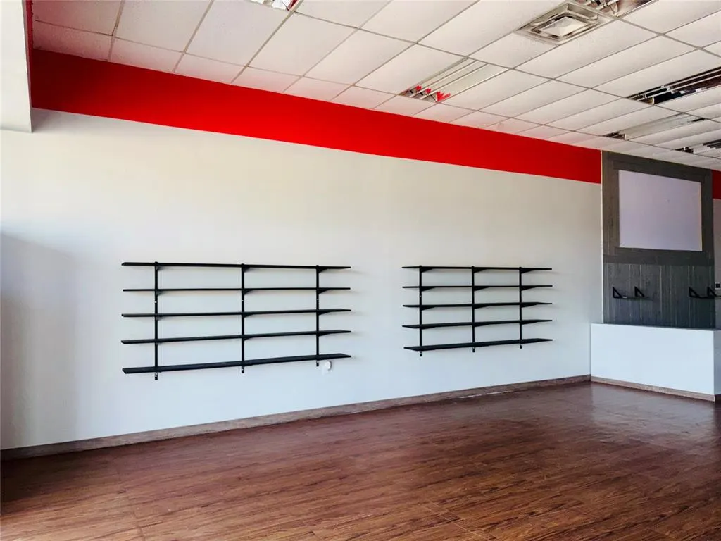 Photo 2 — 1225 N Santa Fe Avenue, Oklahoma City, OK 73160