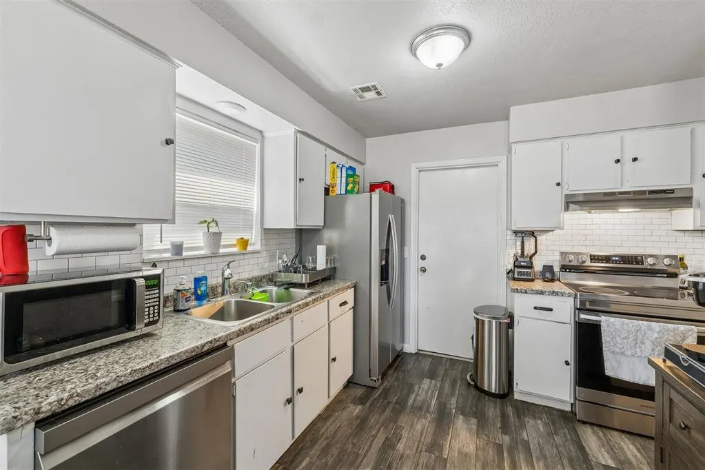 Photo 3 — 12302 SW 15th Terrace, Yukon, OK 73099