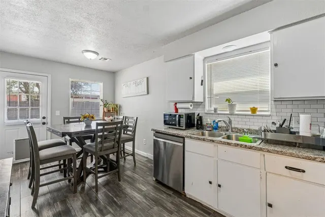 Photo 5 — 12302 SW 15th Terrace, Yukon, OK 73099