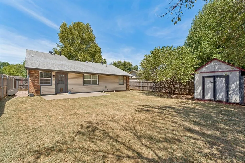 Photo 31 — 12302 SW 15th Terrace, Yukon, OK 73099