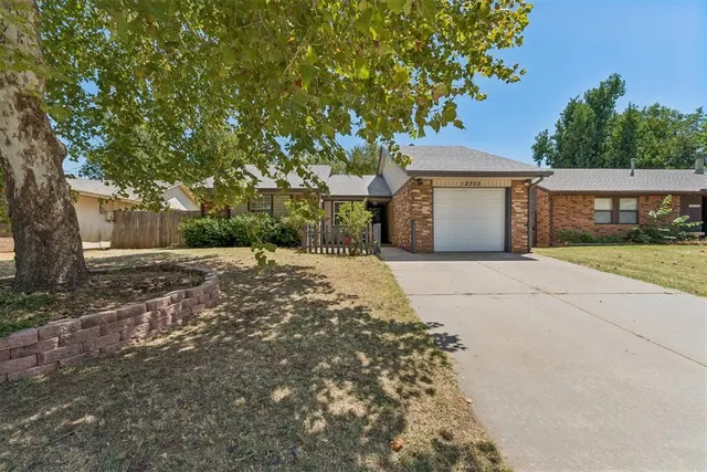 Front exterior — 12302 SW 15th Terrace, Yukon, OK 73099