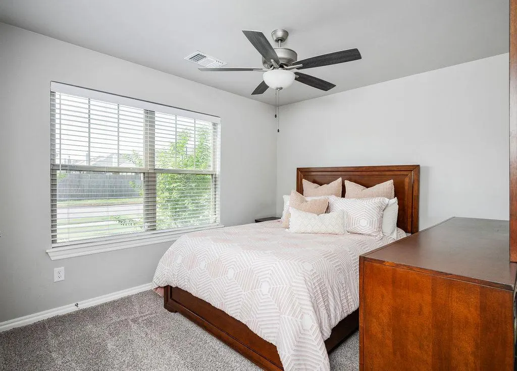 Photo 18 — 9033 NW 121st Terrace, Yukon, OK 73099