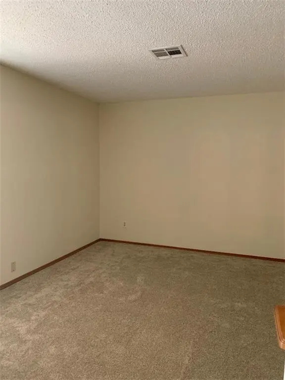 Photo 5 — 7709 S Country Club Drive, Oklahoma City, OK 73159