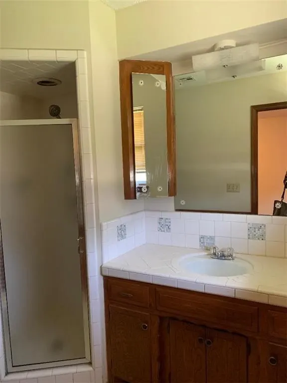 Photo 8 — 7709 S Country Club Drive, Oklahoma City, OK 73159