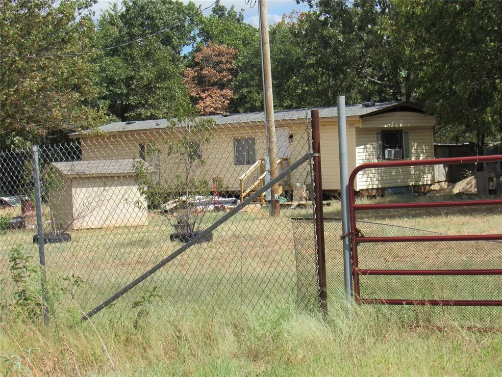 Front exterior — 21839 Lilly Drive, Tecumseh, OK 74873