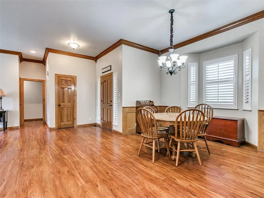 Photo 12 — 11616 Kingswick Drive, Oklahoma City, OK 73162