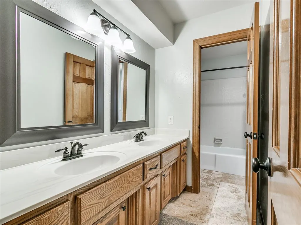 Photo 43 — 11616 Kingswick Drive, Oklahoma City, OK 73162