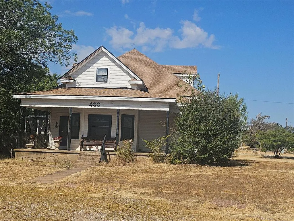 Front exterior — 409 N Locust Street, Granite, OK 73547