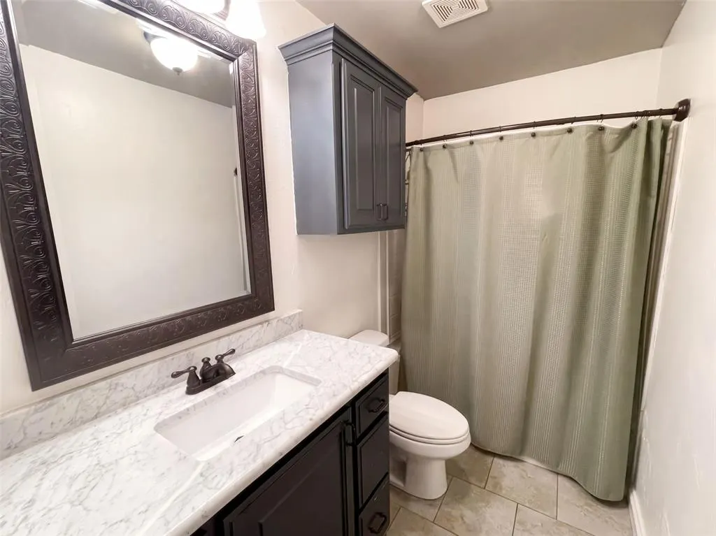 Photo 14 — 704 SW 149th Place, Oklahoma City, OK 73170
