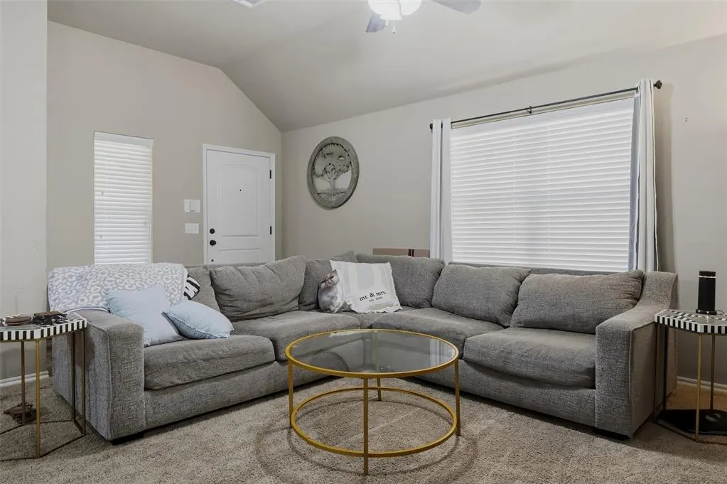 Photo 5 — 2404 Golden Lane, Edmond, OK 73012