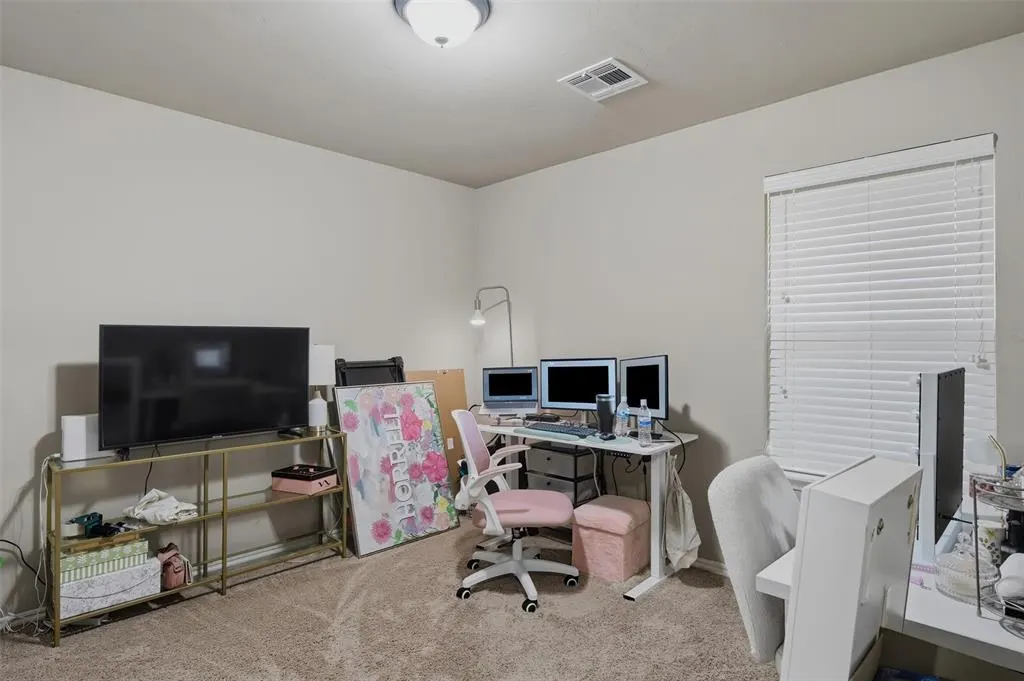 Photo 18 — 2404 Golden Lane, Edmond, OK 73012