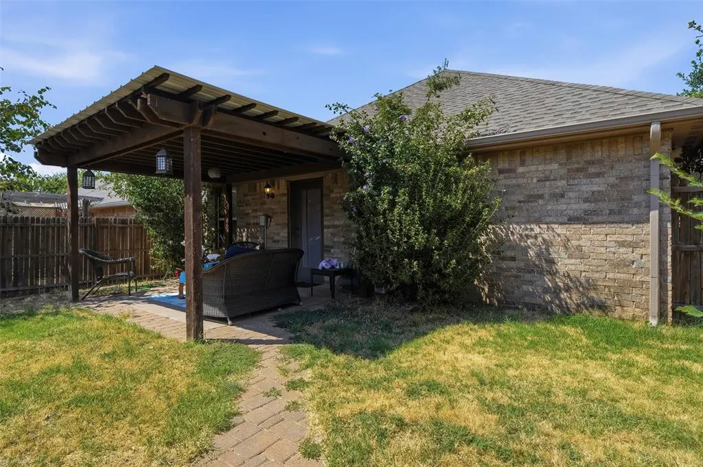 Photo 22 — 2404 Golden Lane, Edmond, OK 73012