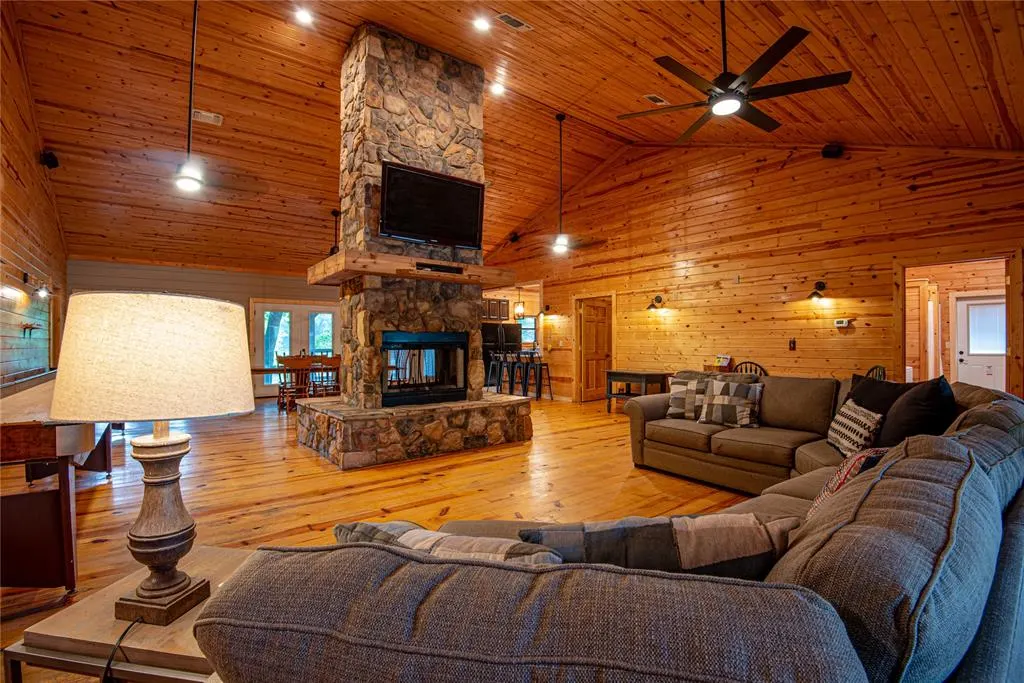Photo 7 — 256 Wild Goose Road, Broken Bow, OK 74728