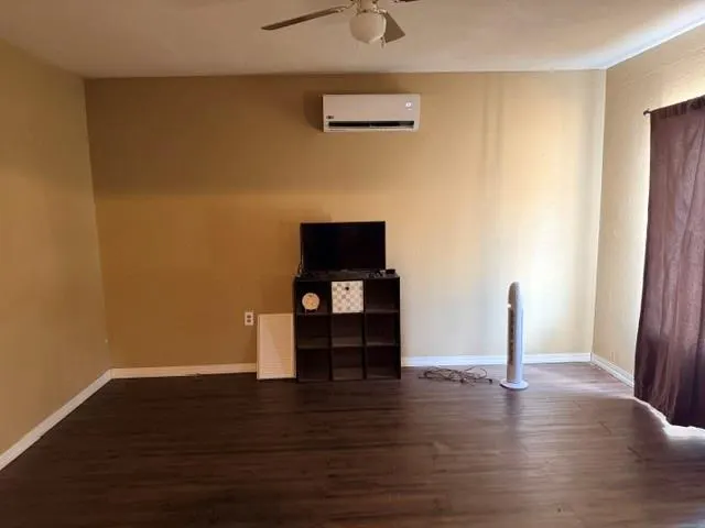 Photo 3 — 207 S Washington Avenue, Elk City, OK 73644