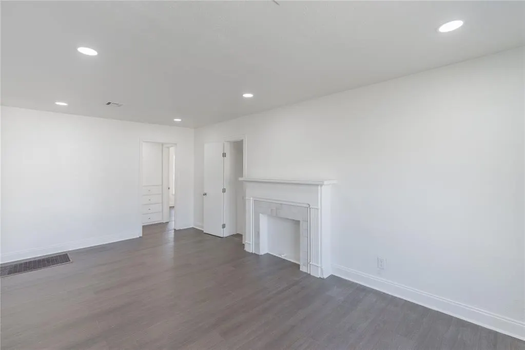 Photo 2 — 2204 NE 25th Street, Oklahoma City, OK 73111